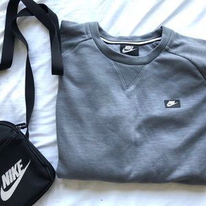 Nike crewneck
